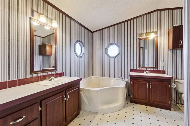 20508 SE 95th Street, Newalla, OK 74857