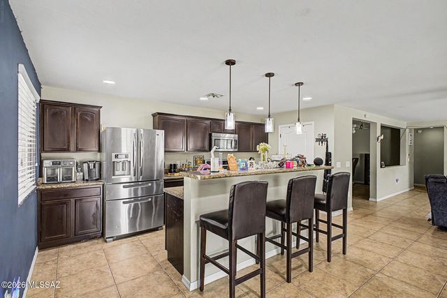 725 S Harry P Stagg Place, Vail, AZ 85641