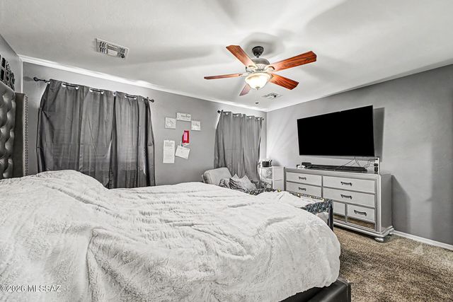 725 S Harry P Stagg Place, Vail, AZ 85641