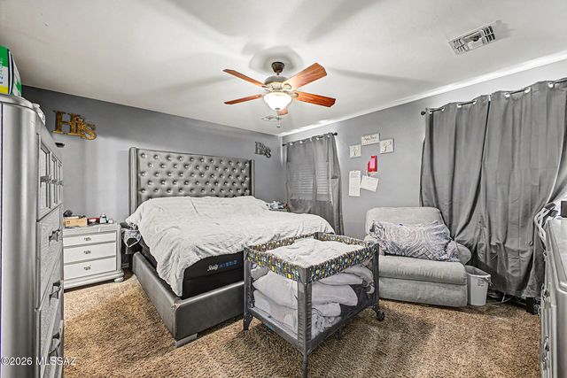 725 S Harry P Stagg Place, Vail, AZ 85641