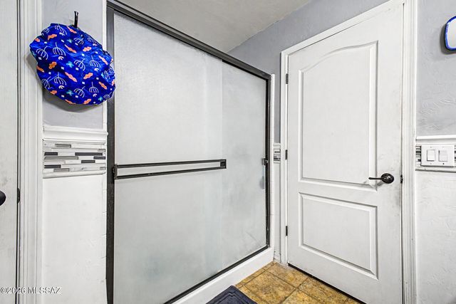 725 S Harry P Stagg Place, Vail, AZ 85641