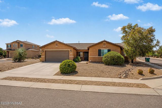 725 S Harry P Stagg Place, Vail, AZ 85641