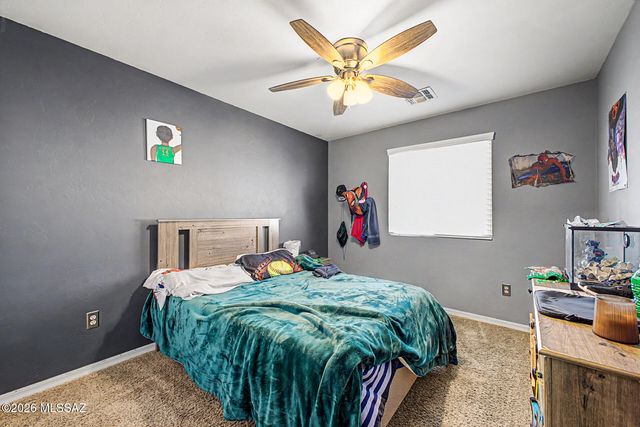 725 S Harry P Stagg Place, Vail, AZ 85641