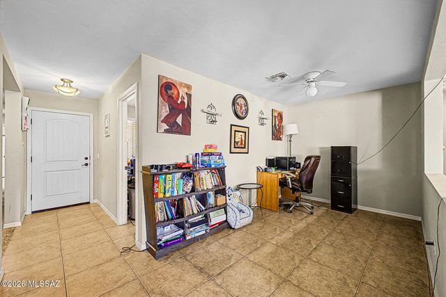 725 S Harry P Stagg Place, Vail, AZ 85641