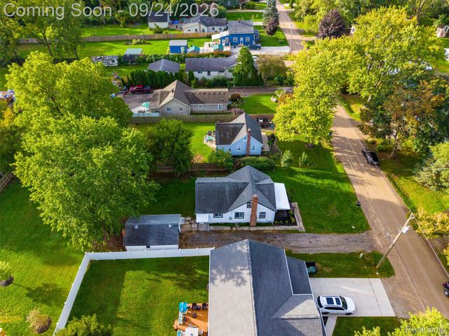3135 Eastwood Drive, Rochester Hills, MI 48309