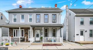 52 S 5TH AVE, Lebanon, PA 17042