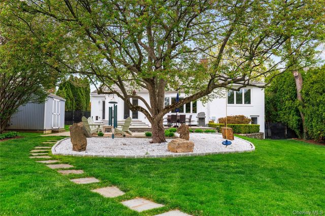 14 Echo Bay Place, New Rochelle, NY 10805