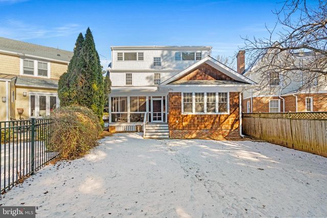 5826 NEVADA AVE NW, Washington, DC 20015