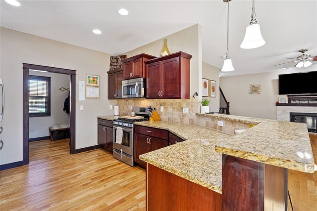 100 SE Stone Prairie Drive, Waukee, IA 50263