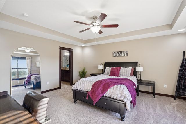 100 SE Stone Prairie Drive, Waukee, IA 50263