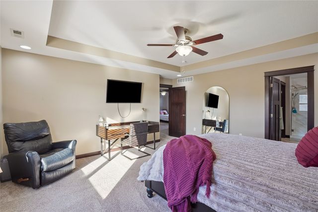 100 SE Stone Prairie Drive, Waukee, IA 50263