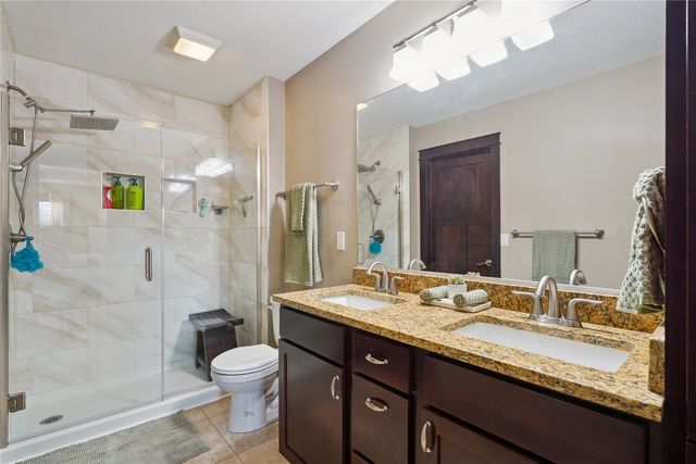 100 SE Stone Prairie Drive, Waukee, IA 50263