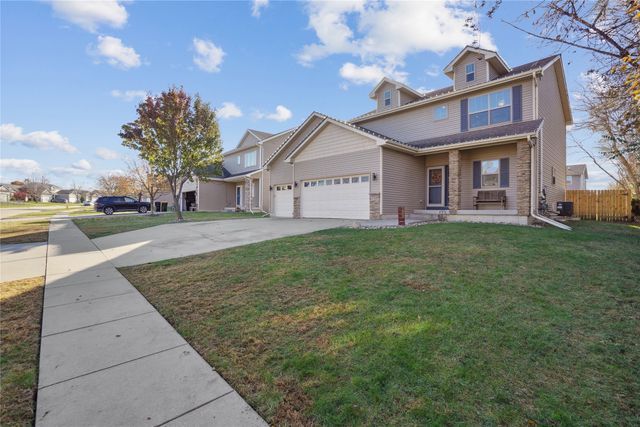 100 SE Stone Prairie Drive, Waukee, IA 50263