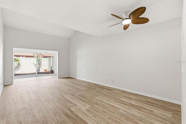 2054 SUNSET POINT ROAD 35, Clearwater, FL 33765