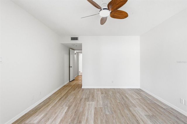 2054 SUNSET POINT ROAD 35, Clearwater, FL 33765