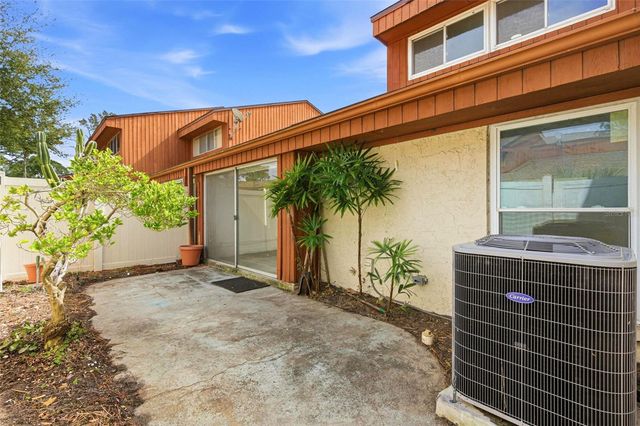 2054 SUNSET POINT ROAD 35, Clearwater, FL 33765