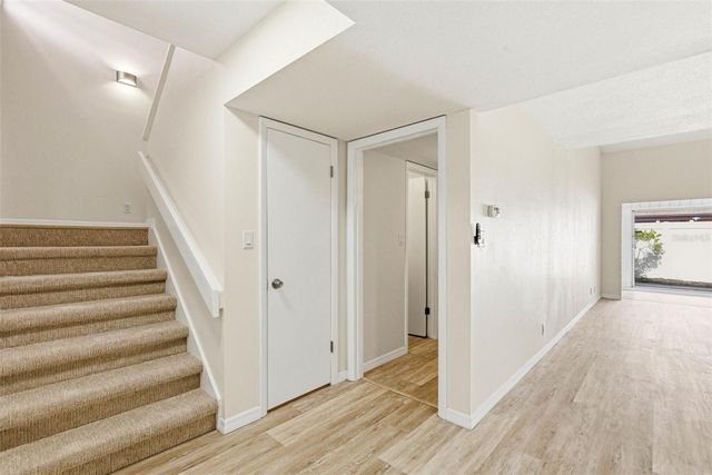 2054 SUNSET POINT ROAD 35, Clearwater, FL 33765