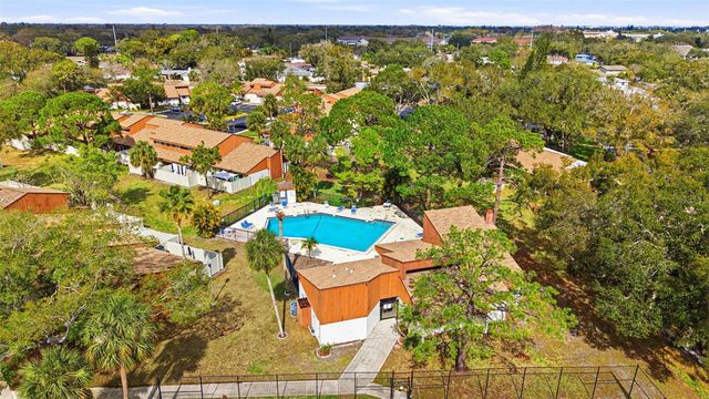 2054 SUNSET POINT ROAD 35, Clearwater, FL 33765