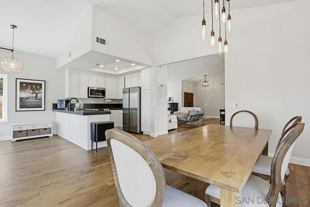 15264 Avenida Rorras, San Diego, CA 92128