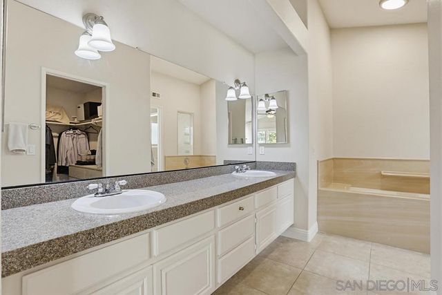 15264 Avenida Rorras, San Diego, CA 92128