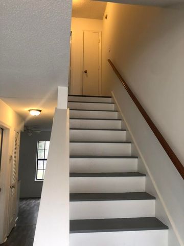 121 Langley Drive, Summerville, SC 29485