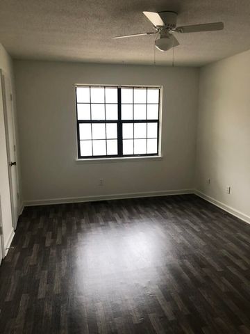 121 Langley Drive, Summerville, SC 29485