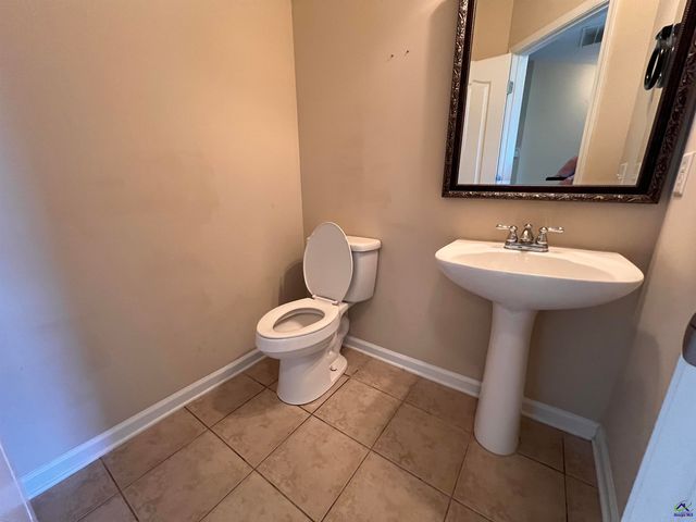 106 Christopher Drive, Byron, GA 31008