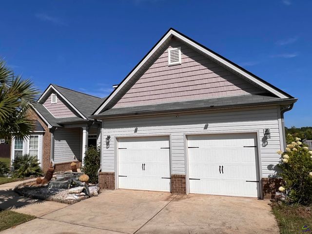 106 Christopher Drive, Byron, GA 31008