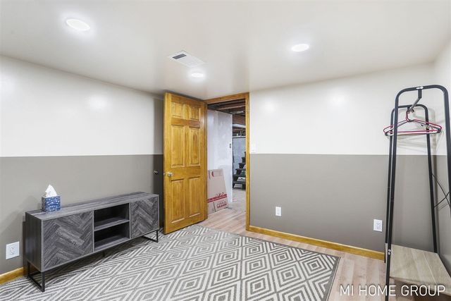 14664 154th Avenue, Grand Haven, MI 49417