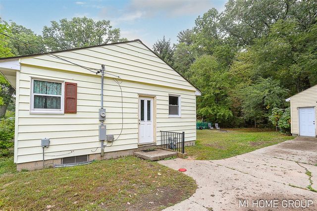 14664 154th Avenue, Grand Haven, MI 49417