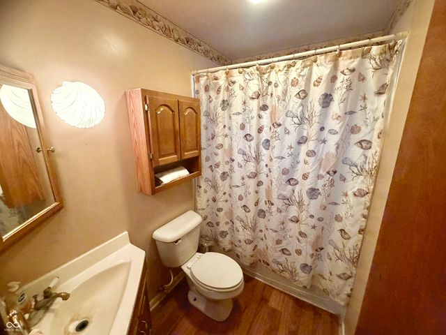 719 W 34th Street, Anderson, IN 46013