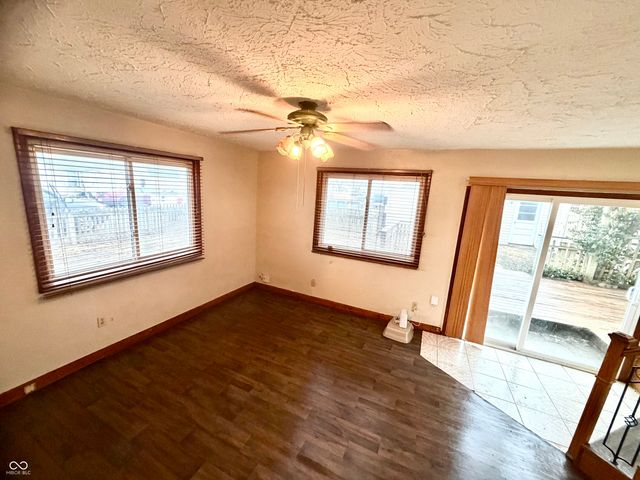 719 W 34th Street, Anderson, IN 46013