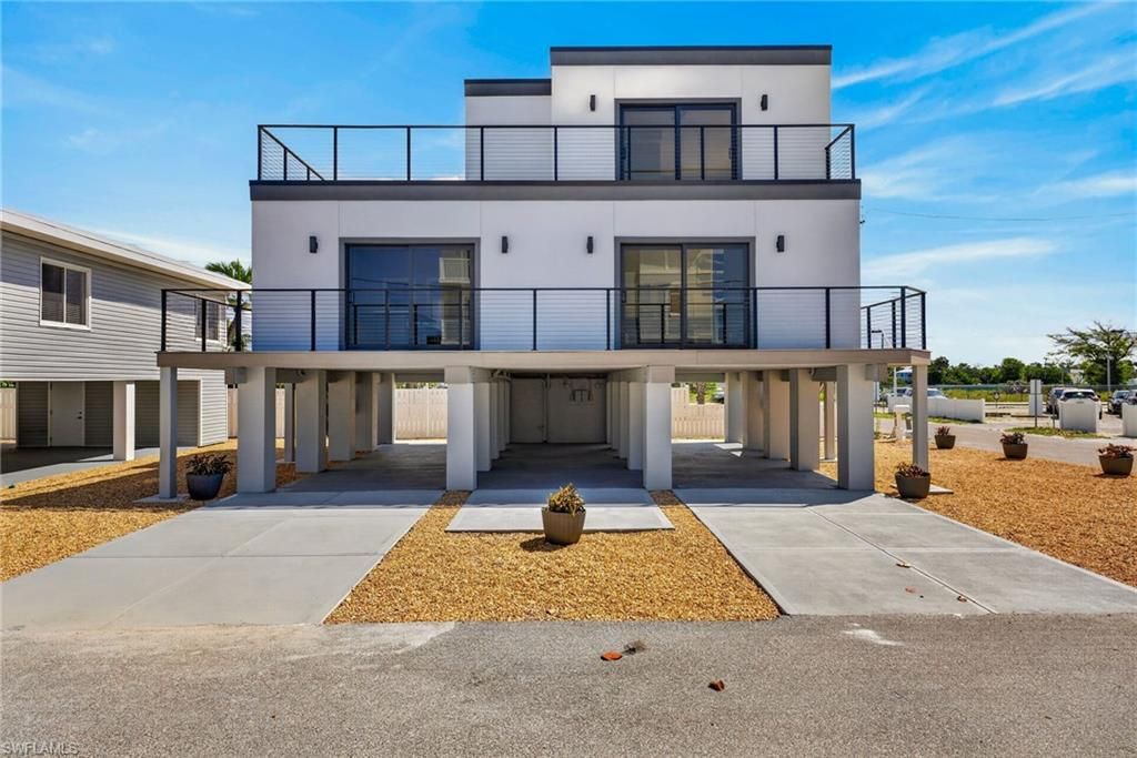71 Mango ST, FORT MYERS BEACH, FL 33931 — photo 4