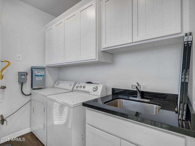 25099 N Constitution Drive, Paulden, AZ 86334