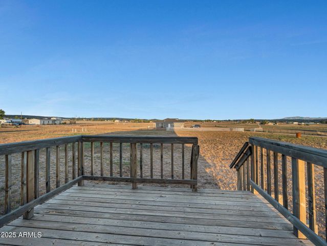 25099 N Constitution Drive, Paulden, AZ 86334