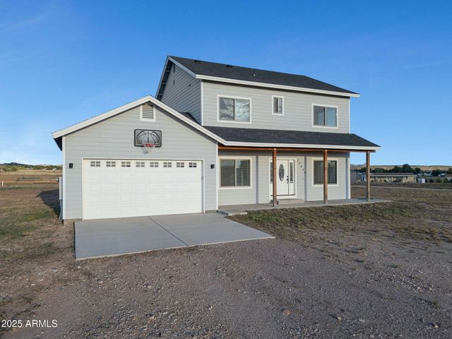 25099 N Constitution Drive, Paulden, AZ 86334