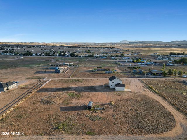 25099 N Constitution Drive, Paulden, AZ 86334