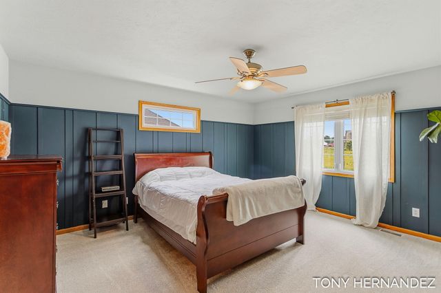 6099 SheldonOak Drive, Hudsonville, MI 49426
