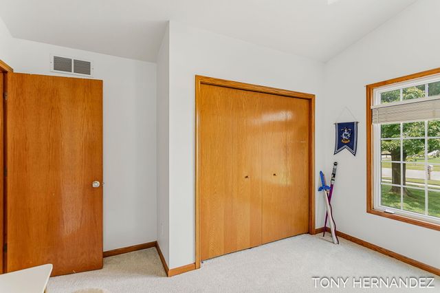 6099 SheldonOak Drive, Hudsonville, MI 49426
