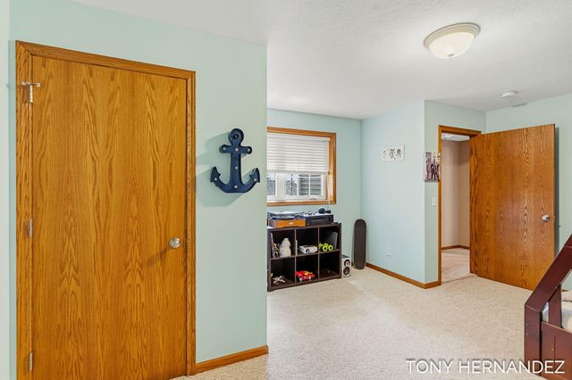 6099 SheldonOak Drive, Hudsonville, MI 49426