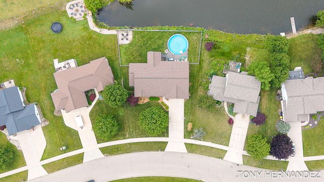 6099 SheldonOak Drive, Hudsonville, MI 49426