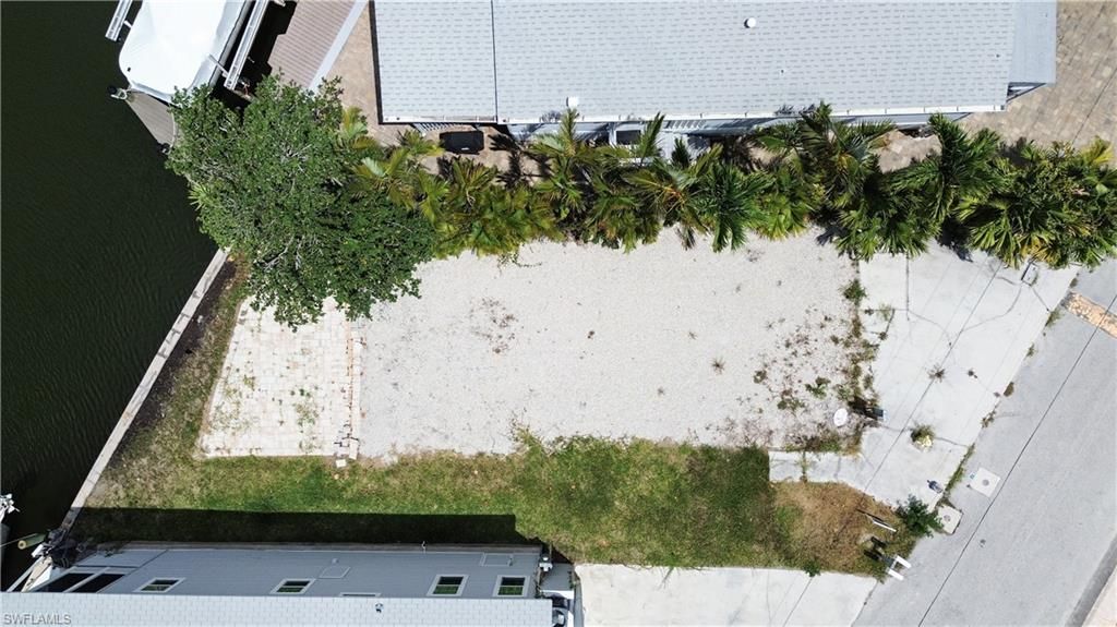 36 Emily LN, FORT MYERS BEACH, FL 33931 — photo 2