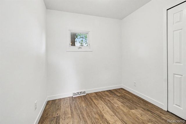 28629 Rush Street, Garden City, MI 48135