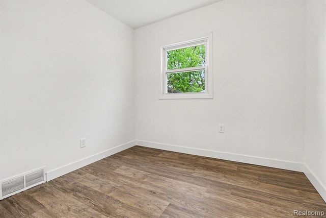 28629 Rush Street, Garden City, MI 48135