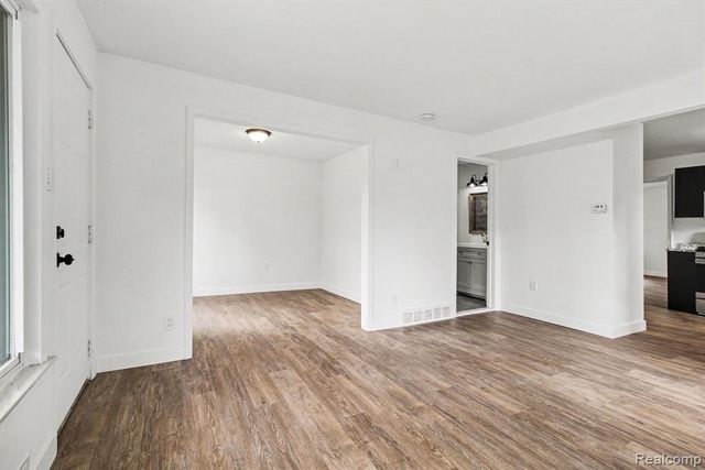28629 Rush Street, Garden City, MI 48135