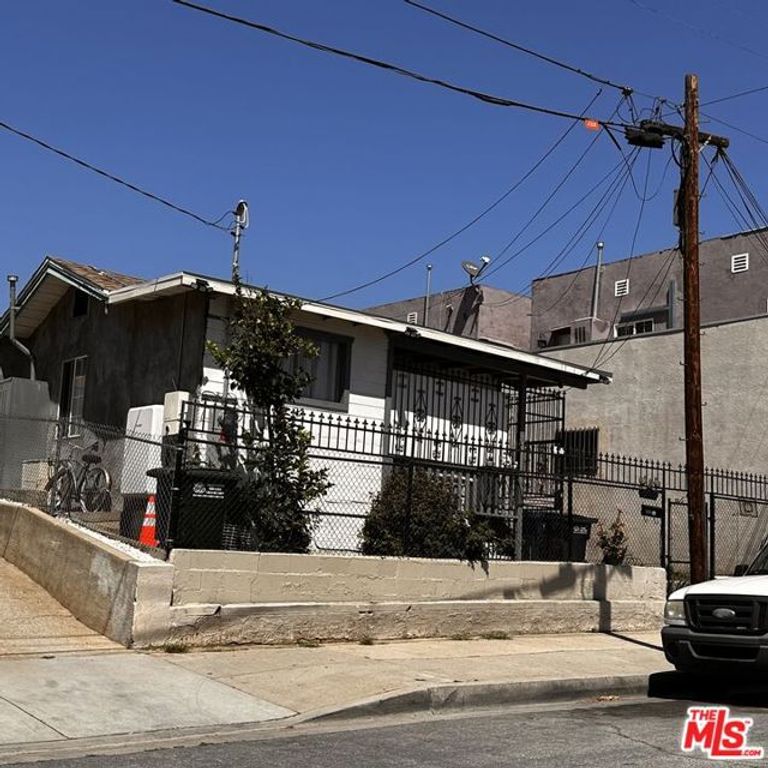 3751 E Lanfranco Street, Los Angeles, CA 90063