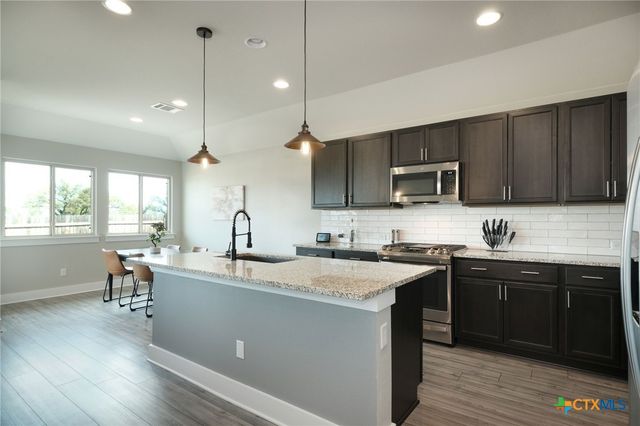 229 Finstown Street, Hutto, TX 78634