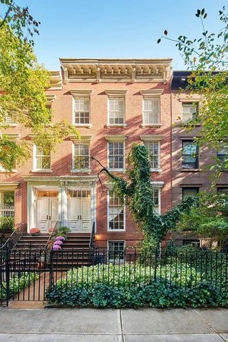 453 W 24th Street, New York City, NY 10011