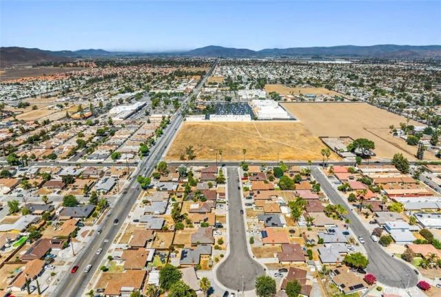 1 Stetson, Hemet, CA 92543