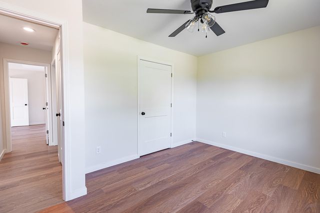3956 W Wayland Street, Springfield, MO 65807